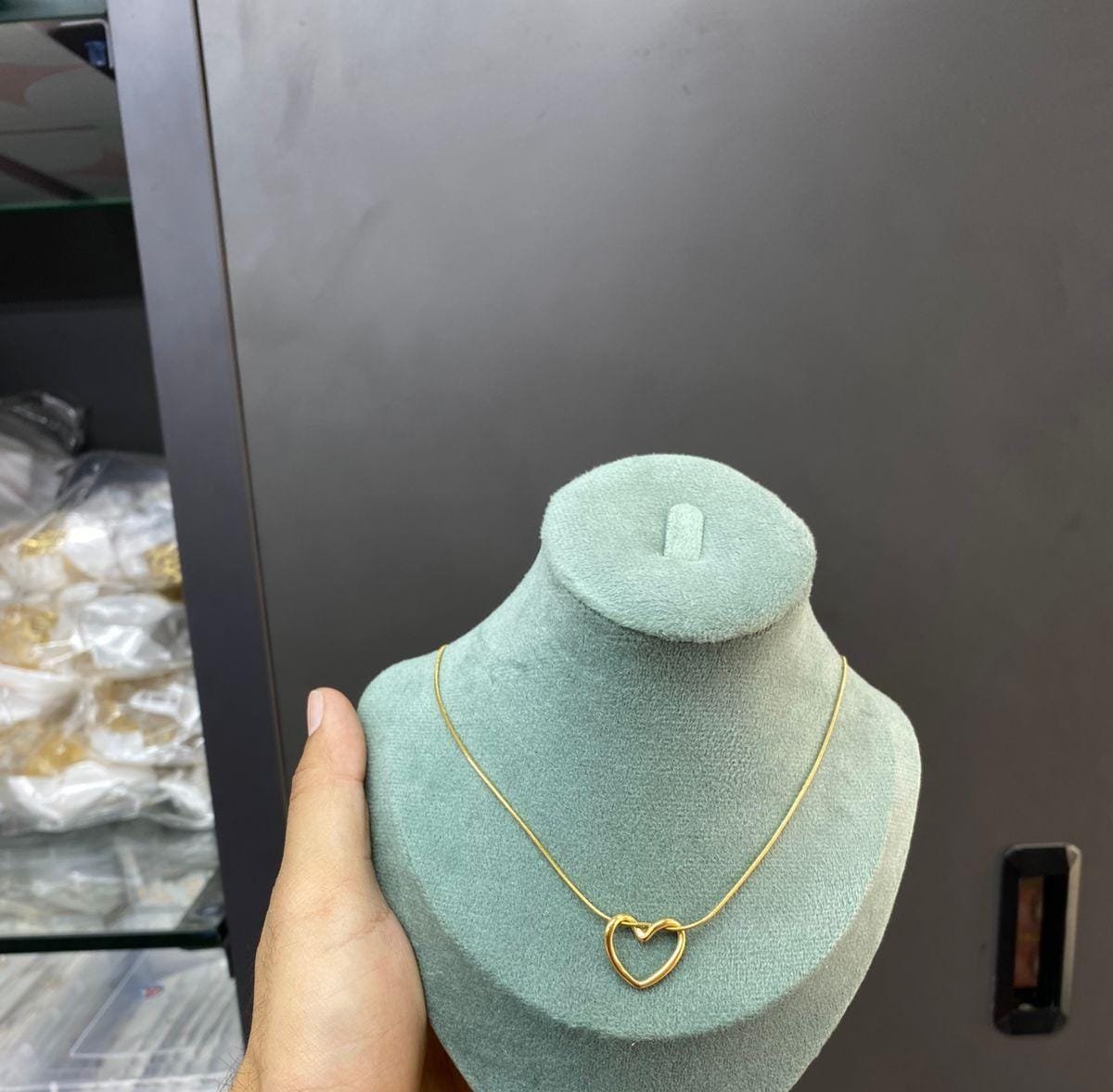 elegant minimalist heart pendant necklace for women – romantic gold love chain elegant minimalist heart pendant necklace for women – romantic gold love chain